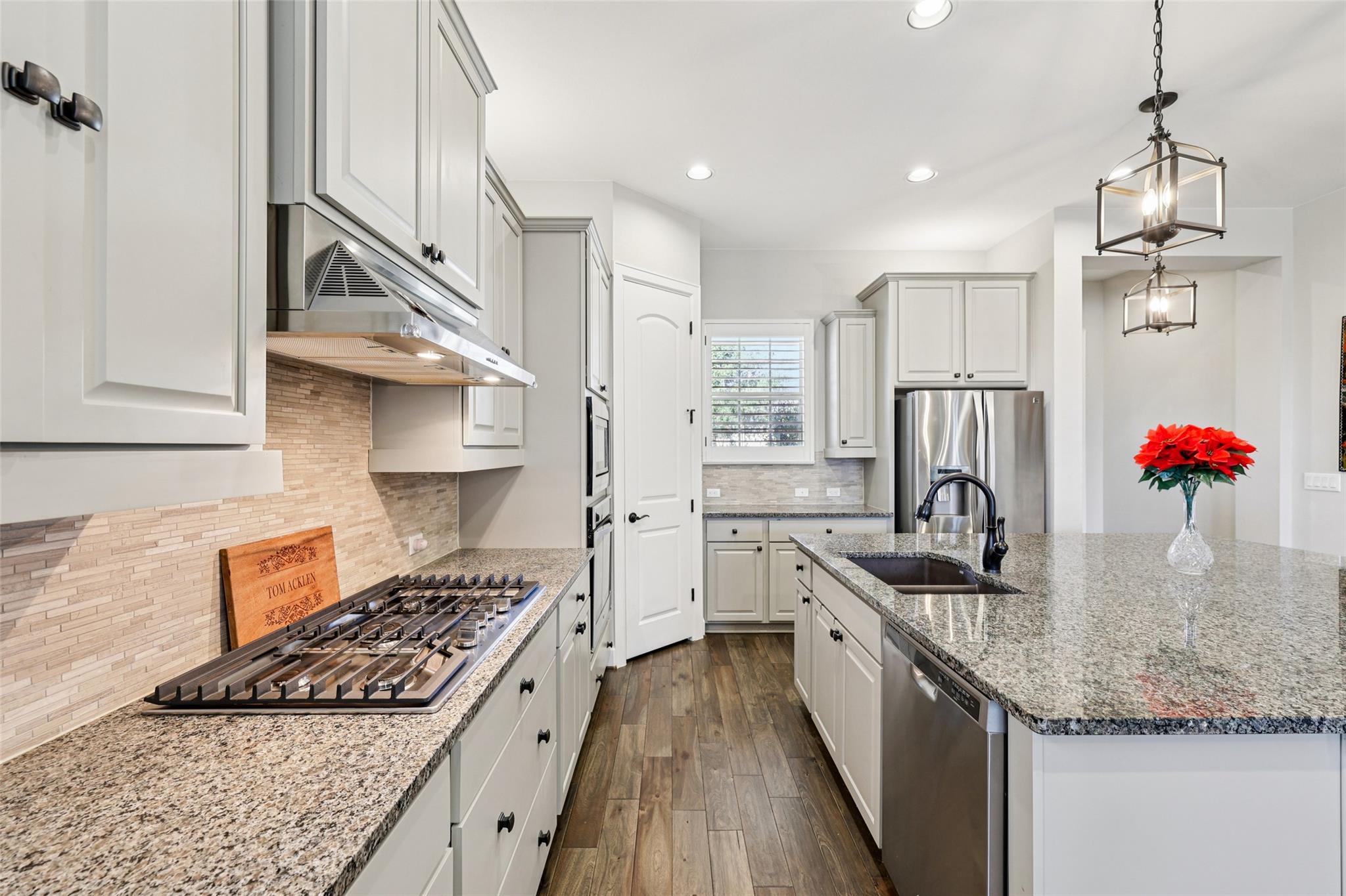 259 Sowing Oak Dr, San Marcos, TX 78666