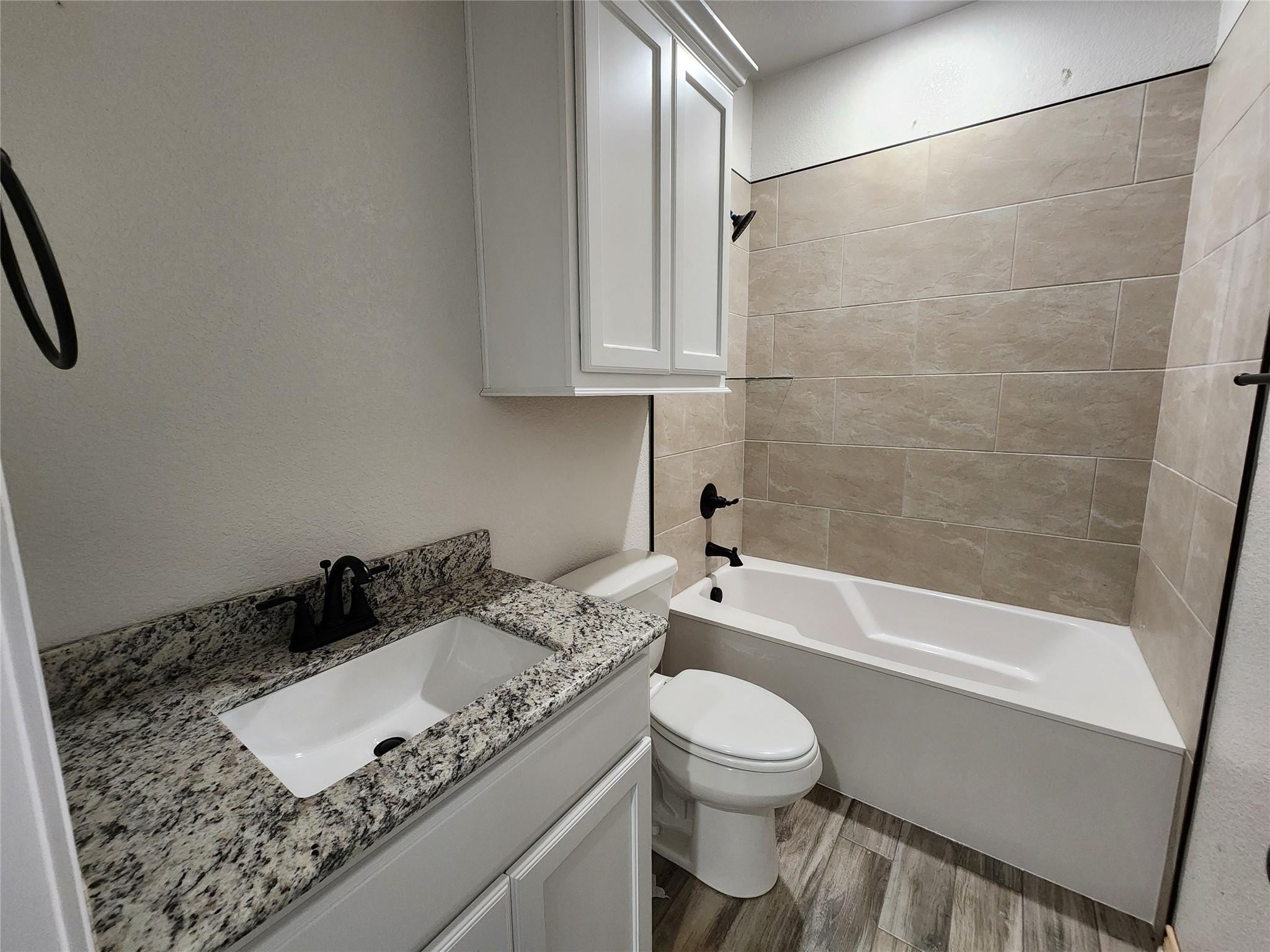 724 Golden Eagle Dr, Salado, TX 76571