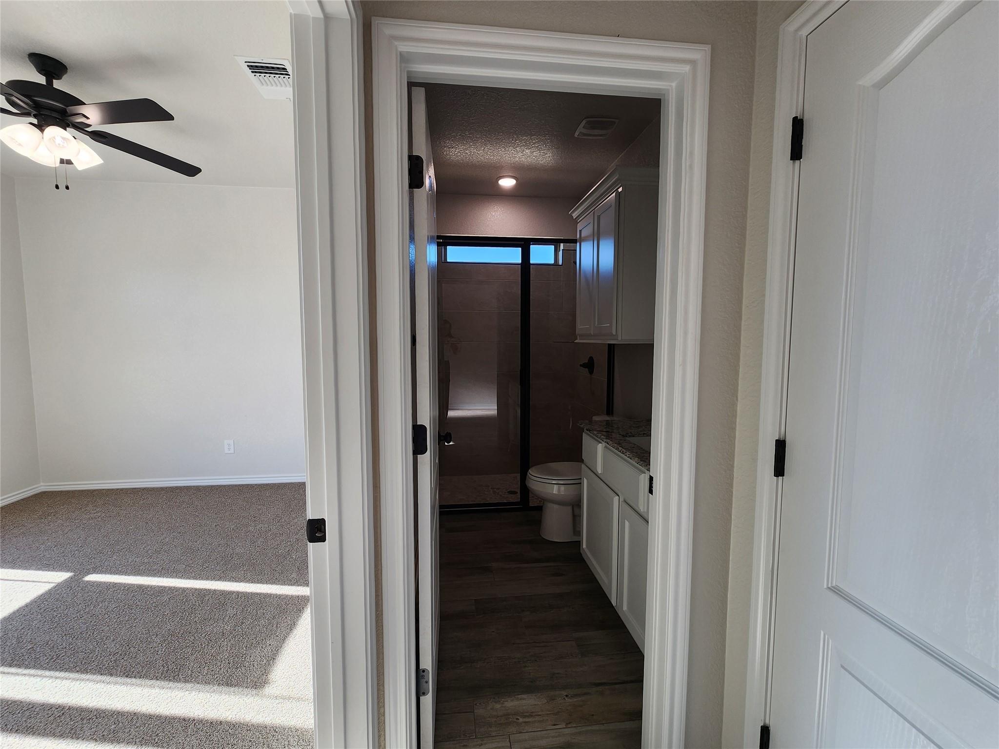 724 Golden Eagle Dr, Salado, TX 76571