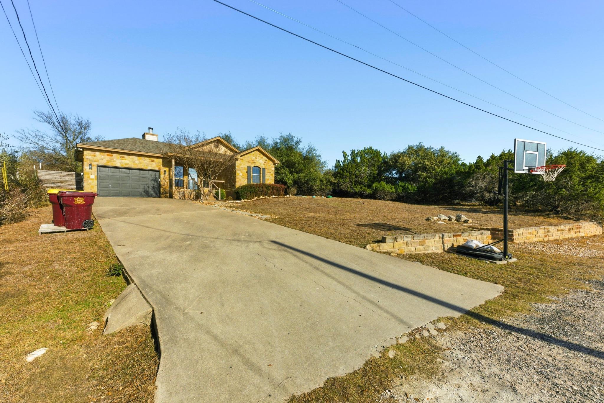 17522 Village Dr, Dripping Springs, TX 78620
