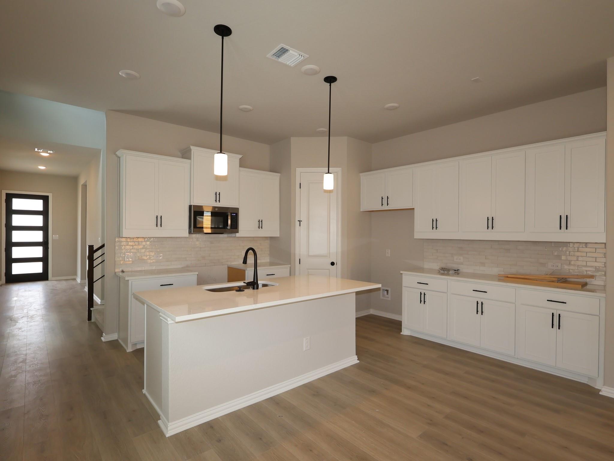 178 Grayson Elm Pass, Dripping Springs, TX 78620