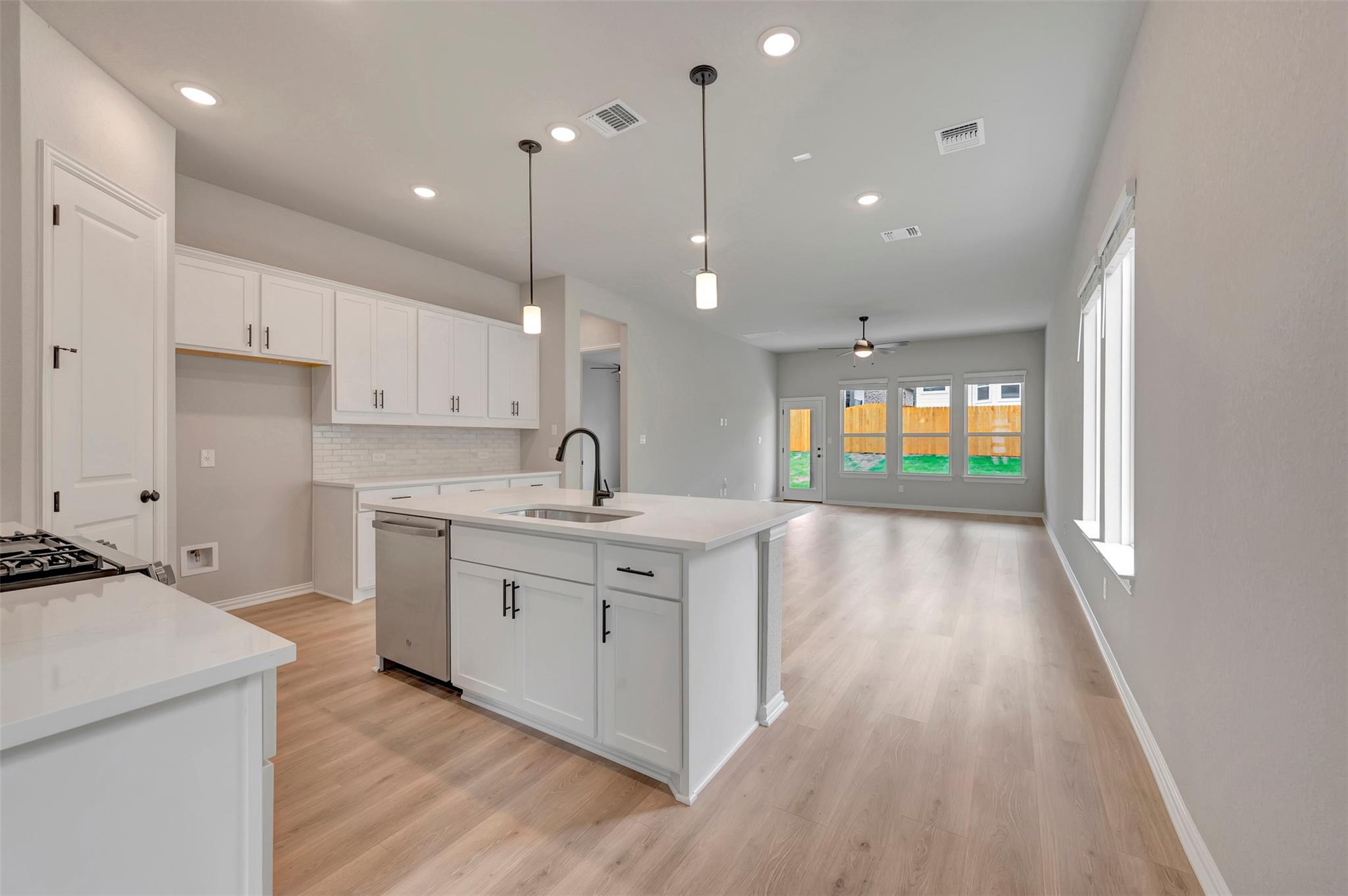 178 Grayson Elm Pass, Dripping Springs, TX 78620