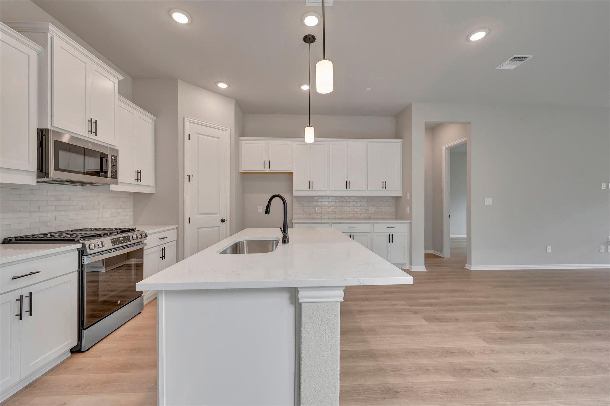 178 Grayson Elm Pass, Dripping Springs, TX 78620