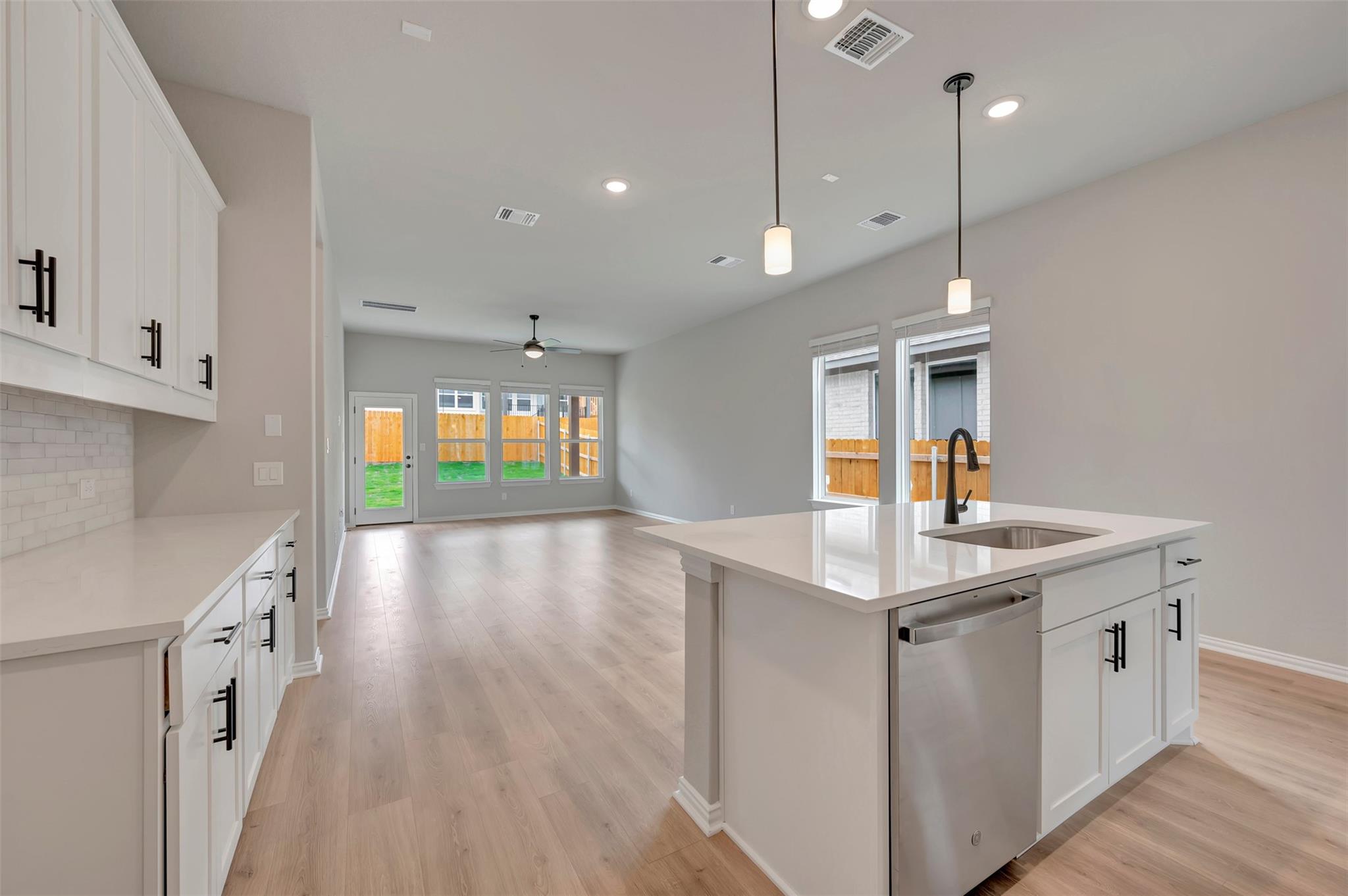 178 Grayson Elm Pass, Dripping Springs, TX 78620