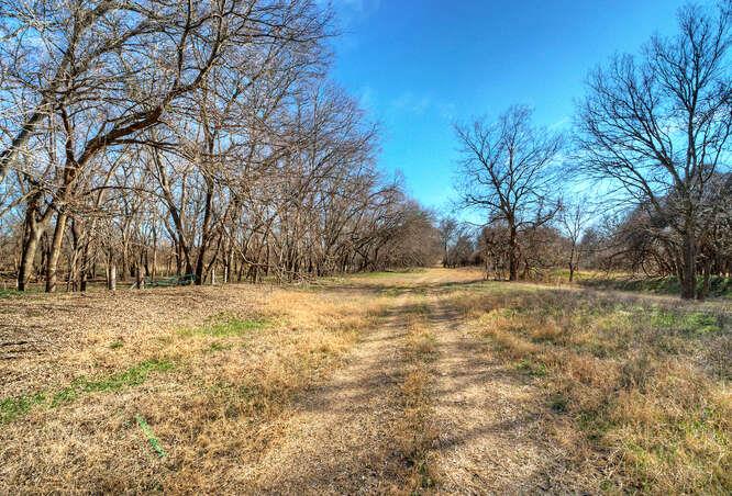 1800 Caldwell Ln, Del Valle, TX 78617