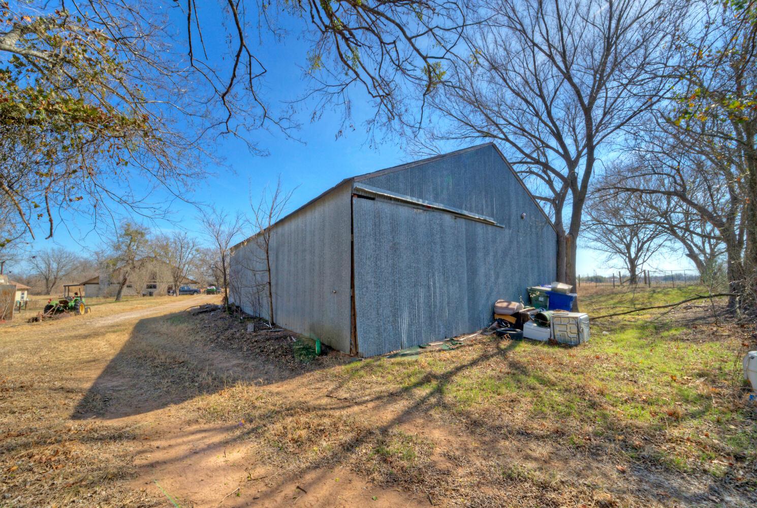 1800 Caldwell Ln, Del Valle, TX 78617