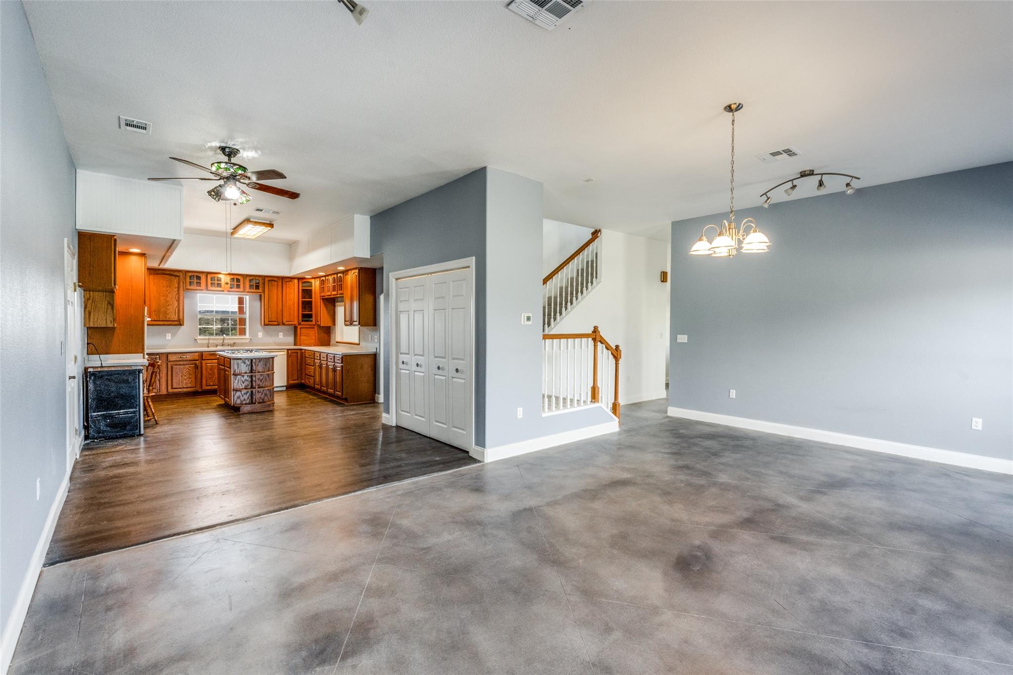 34970 Smithson Valley Rd, Bulverde, TX 78163