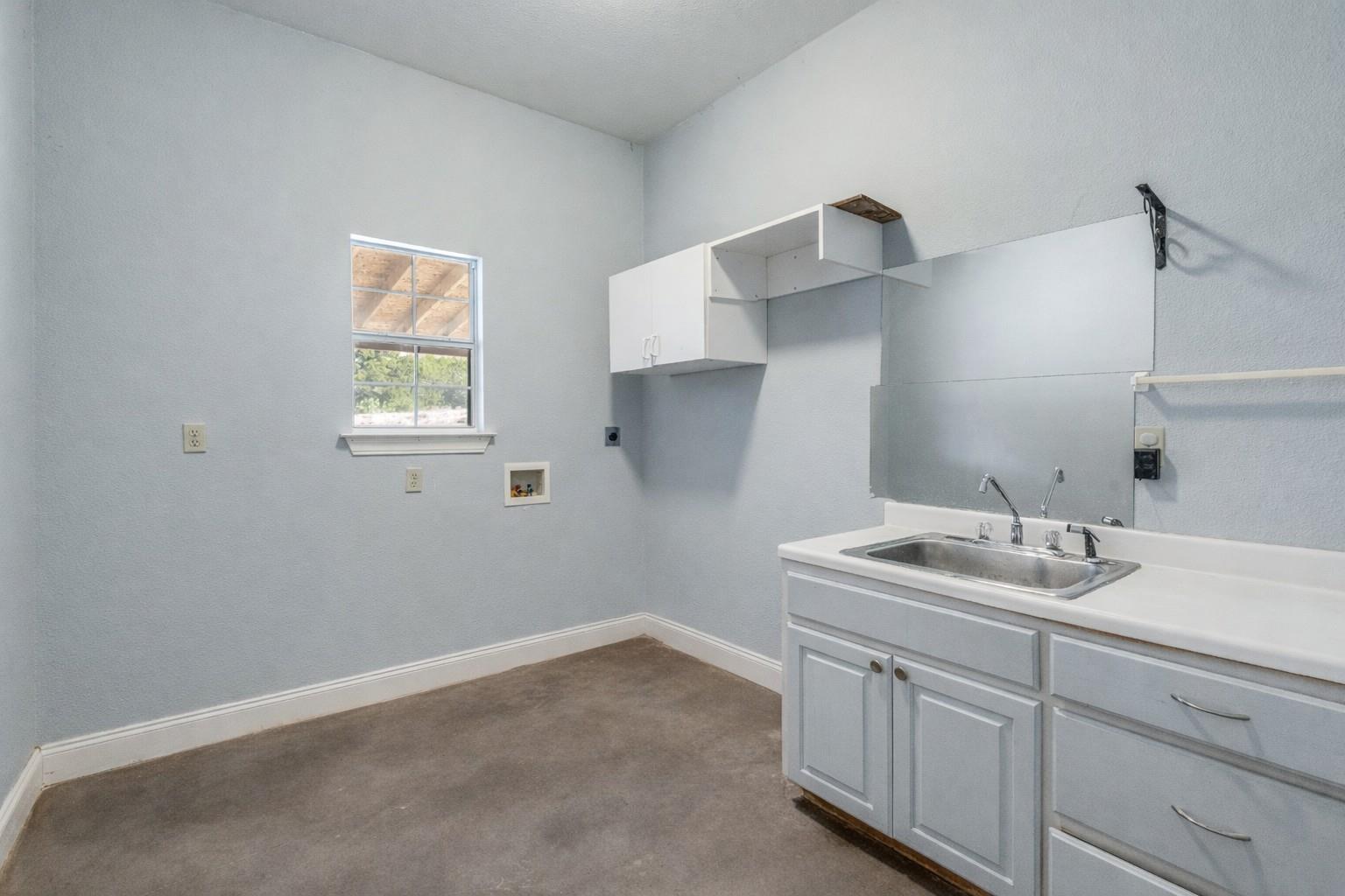 34970 Smithson Valley Rd, Bulverde, TX 78163