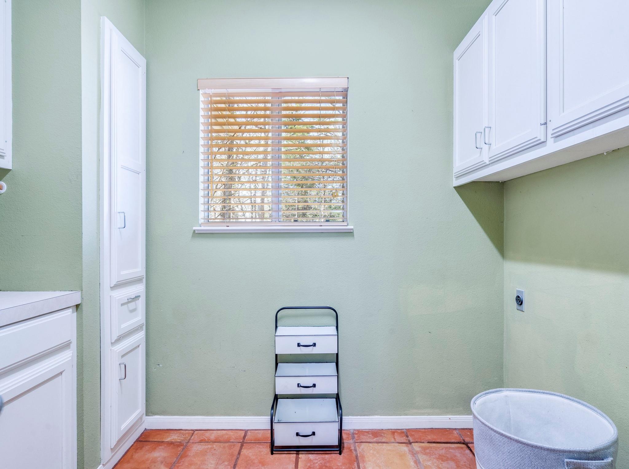 119 Briarwood Ln, Elgin, TX 78621