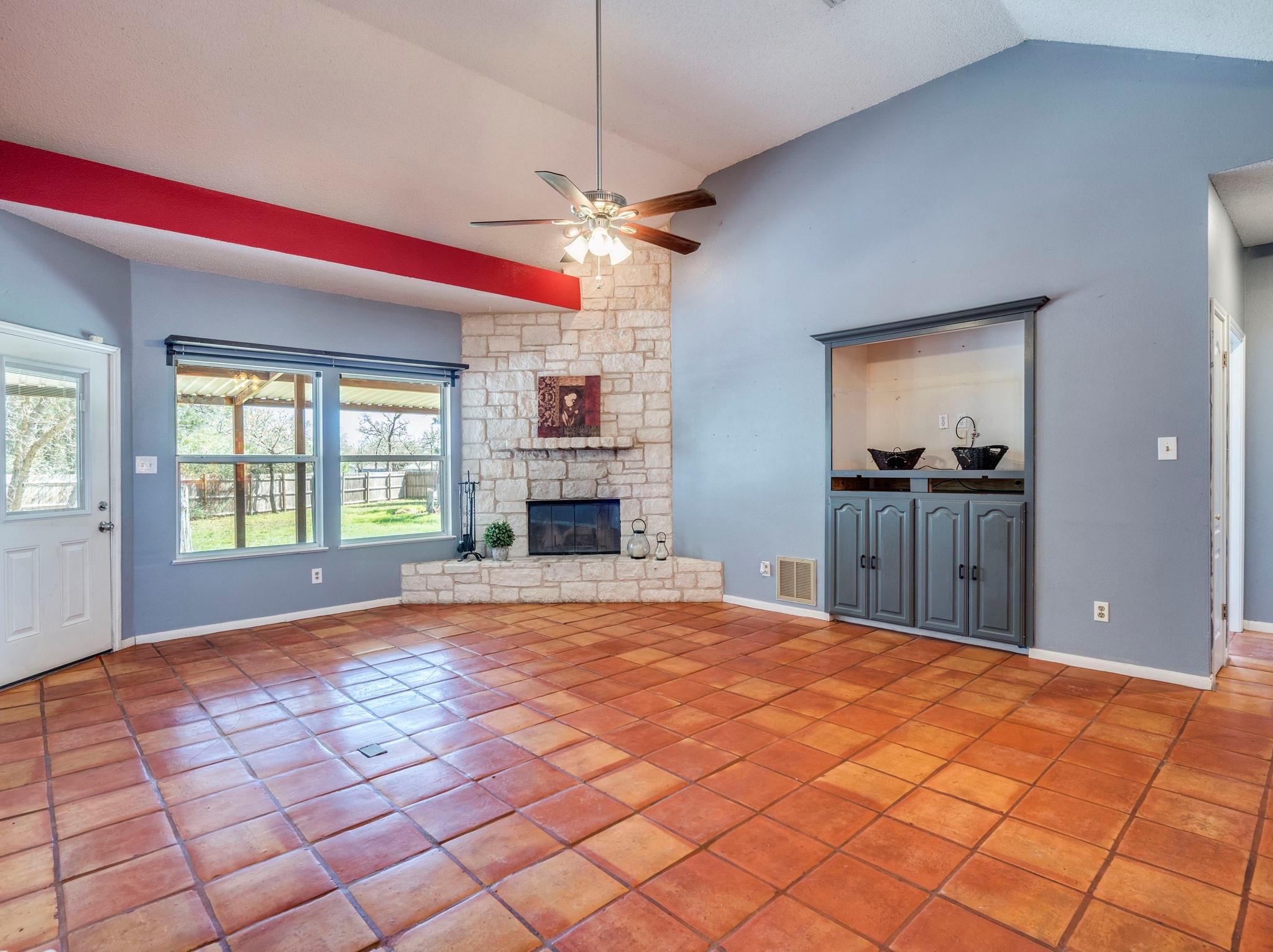 119 Briarwood Ln, Elgin, TX 78621