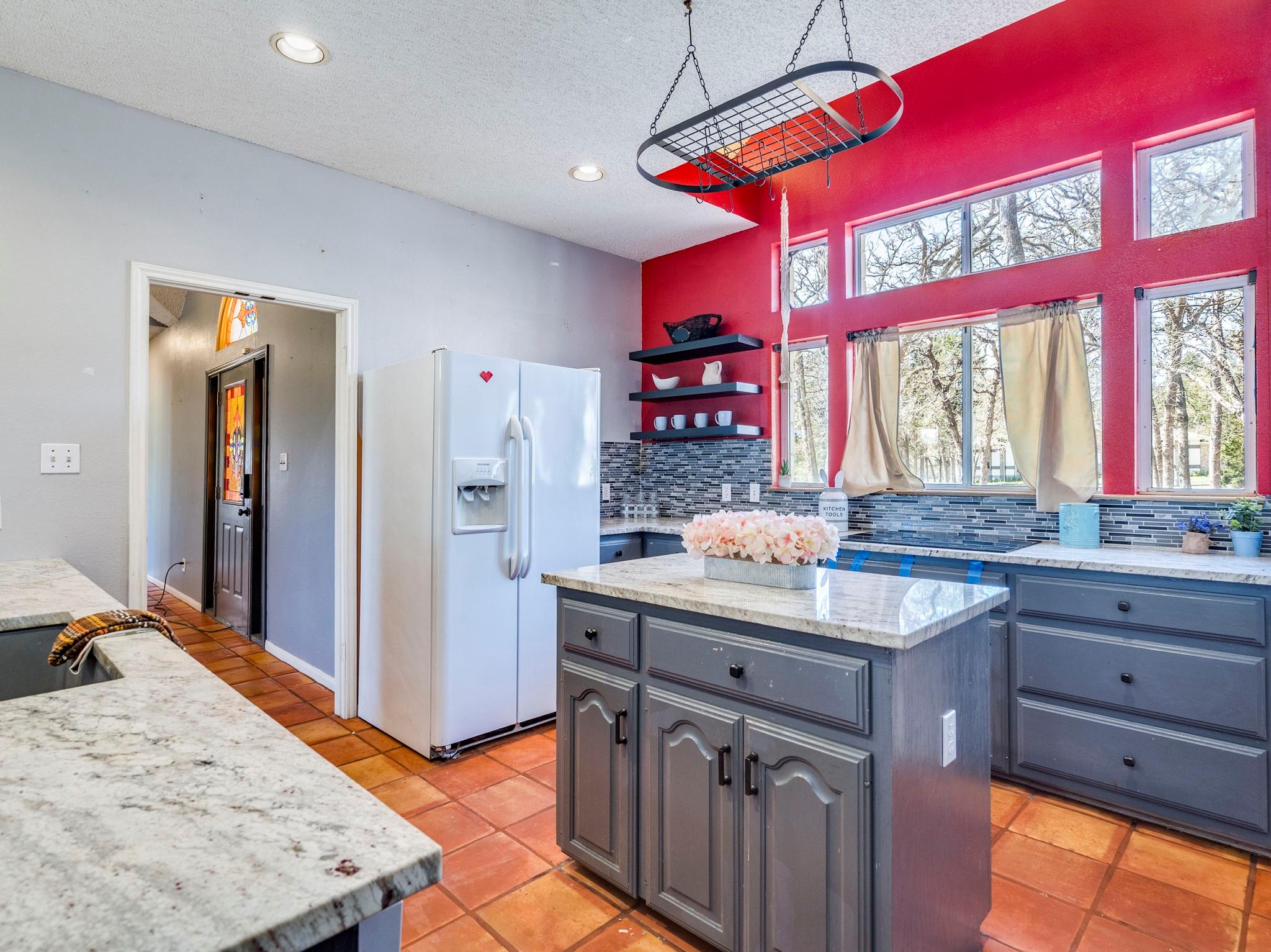 119 Briarwood Ln, Elgin, TX 78621