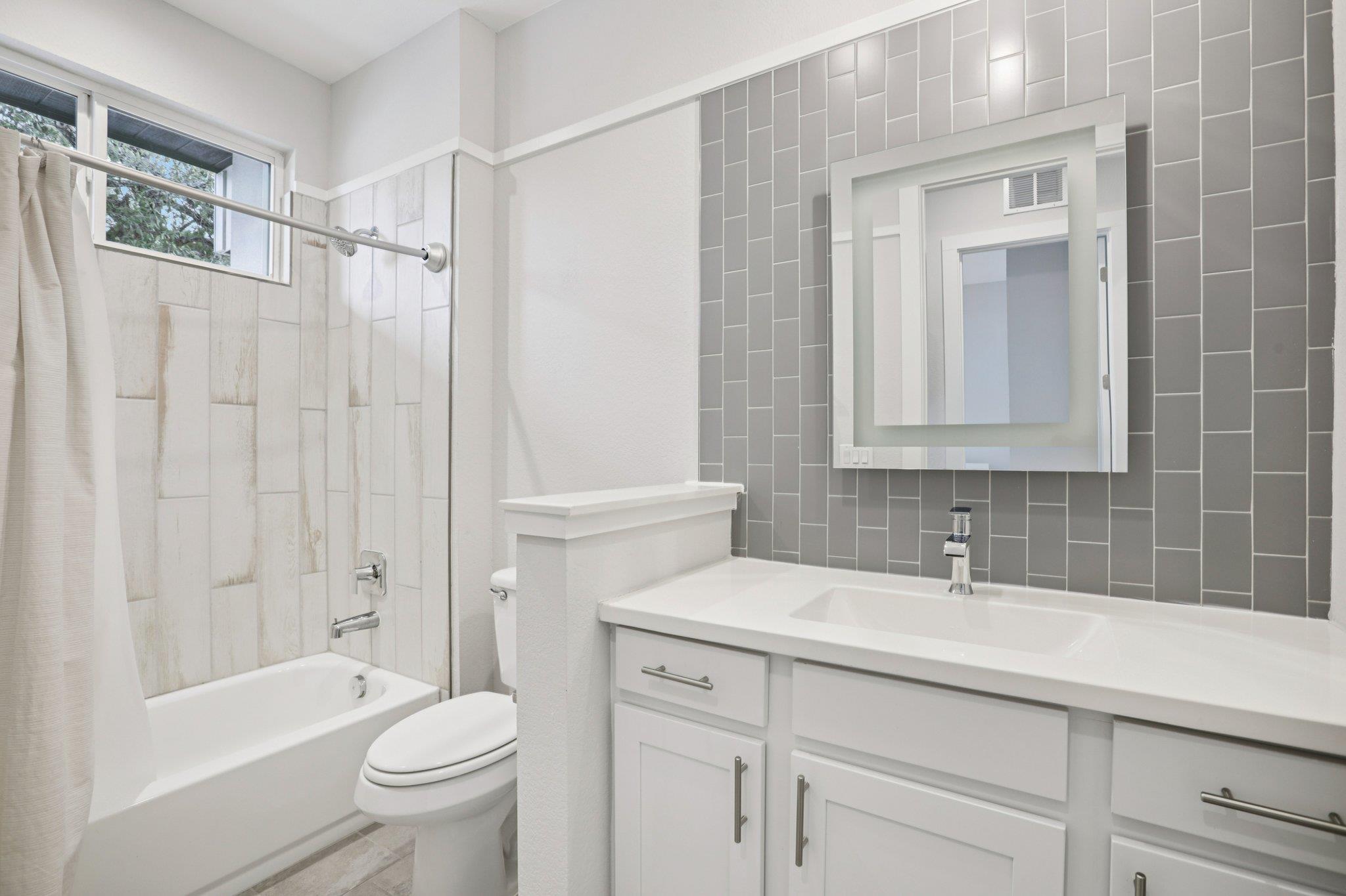 12001 Vista Parke Dr # 1104, Austin, TX 78726