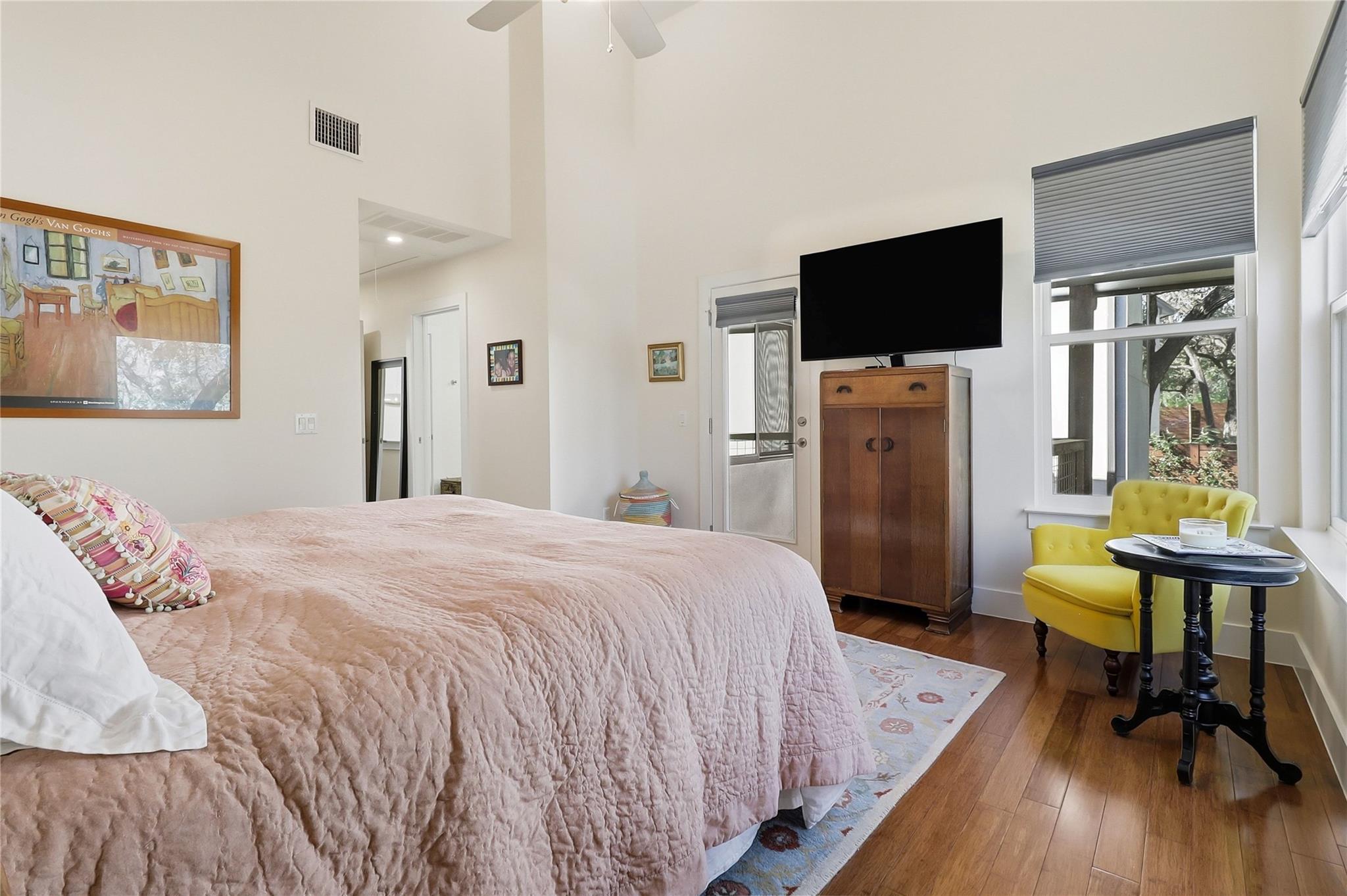 1513 Forest Trl # 3, Austin, TX 78703