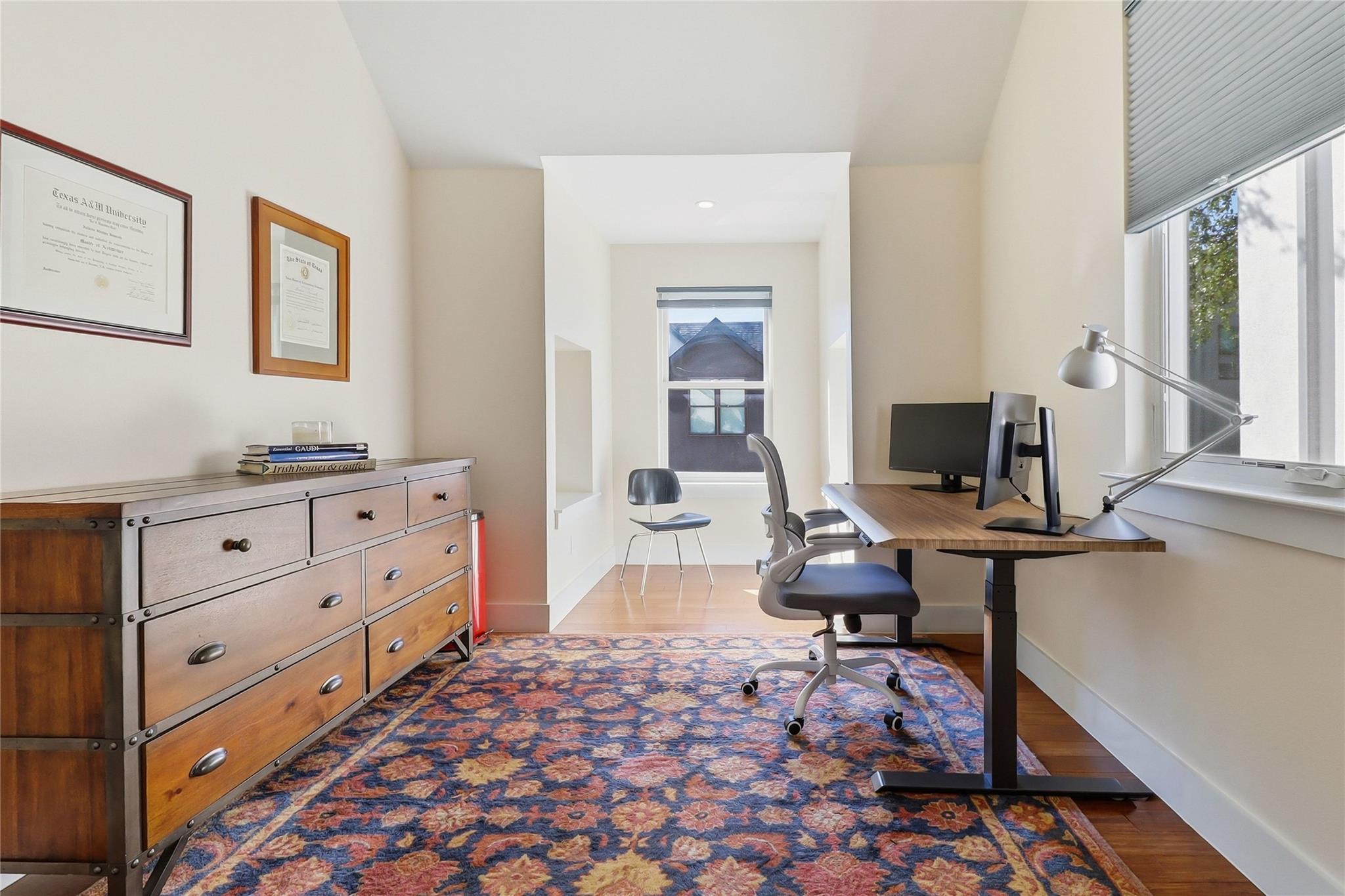 1513 Forest Trl # 3, Austin, TX 78703