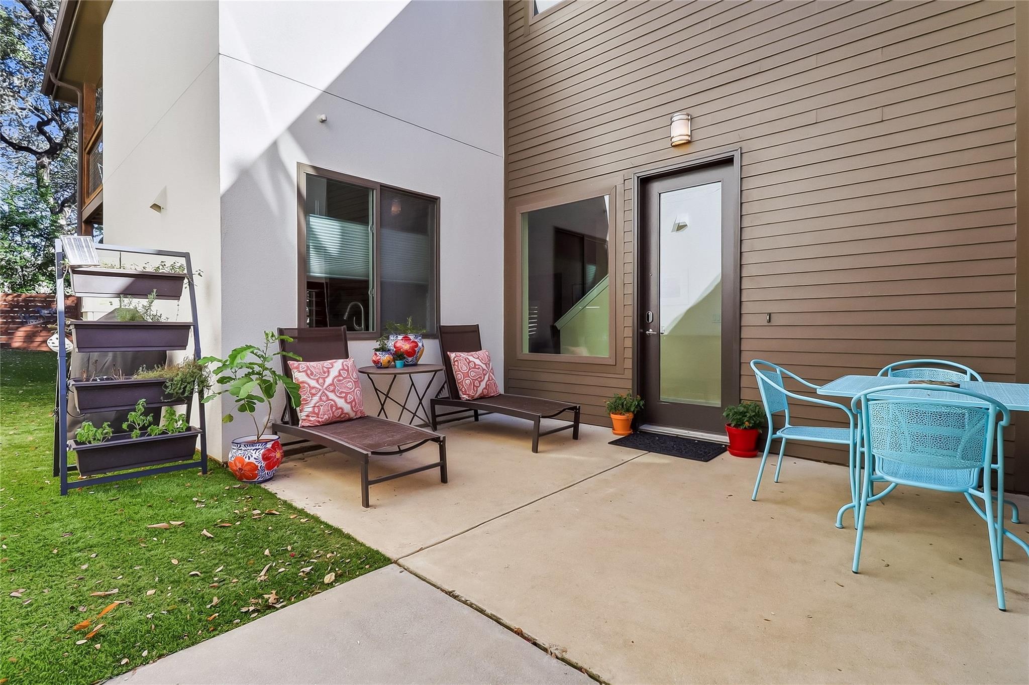 1513 Forest Trl # 3, Austin, TX 78703