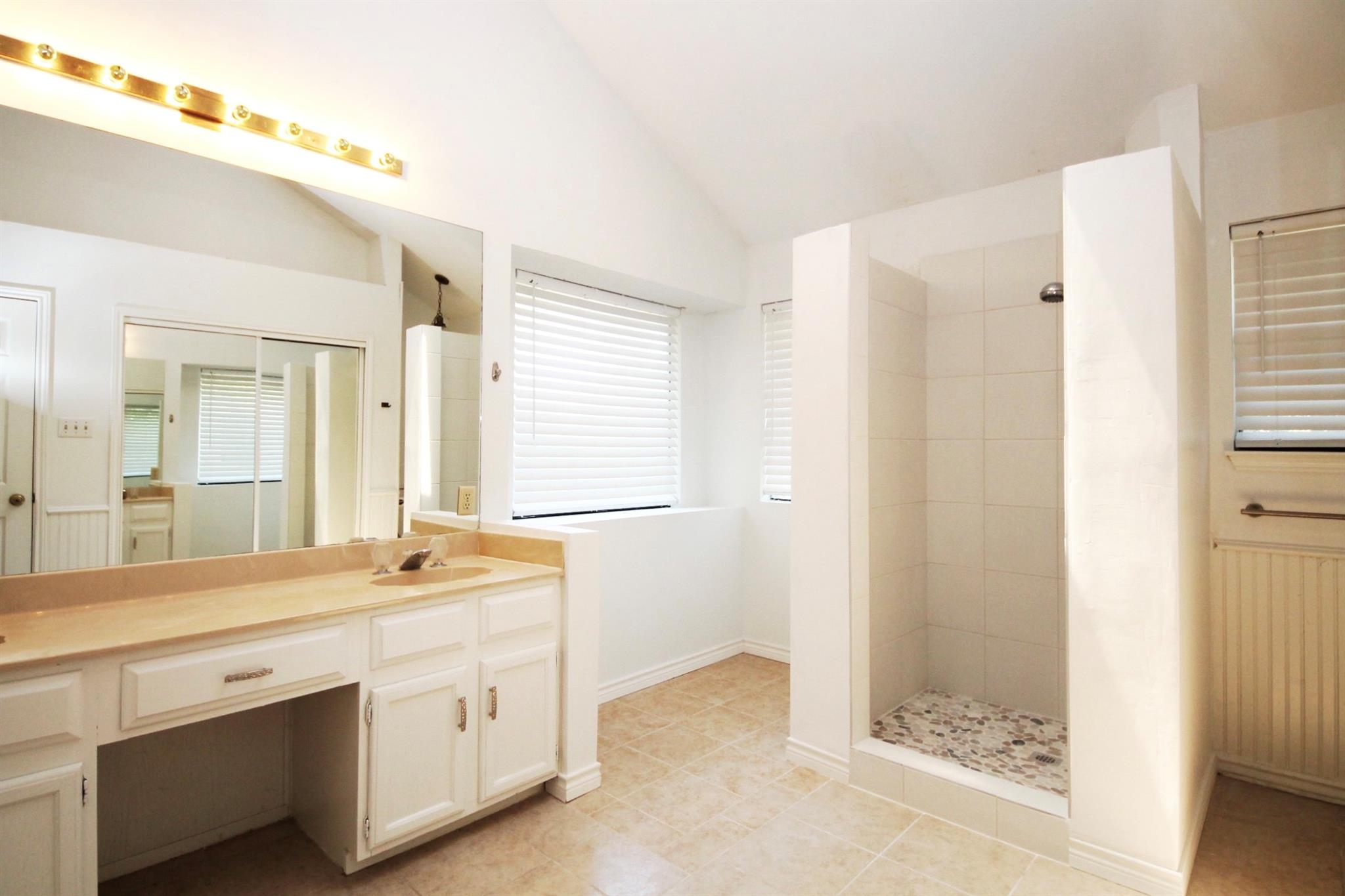 6503 Heron Dr, Austin, TX 78759