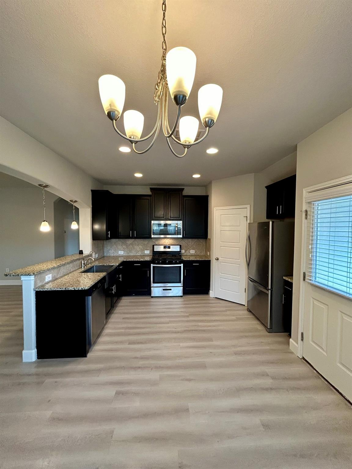 197 Limerick Rd, Buda, TX 78610