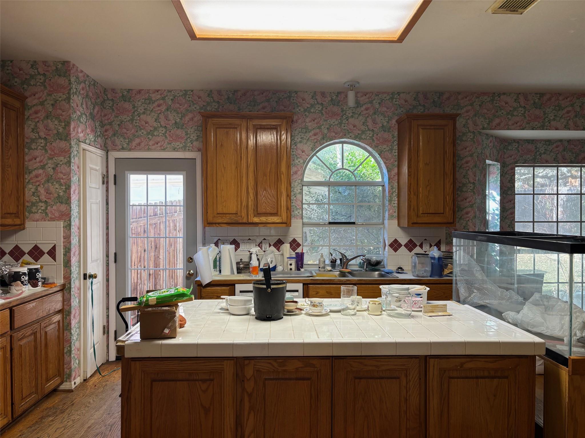 7516 Orrick Dr, Austin, TX 78749