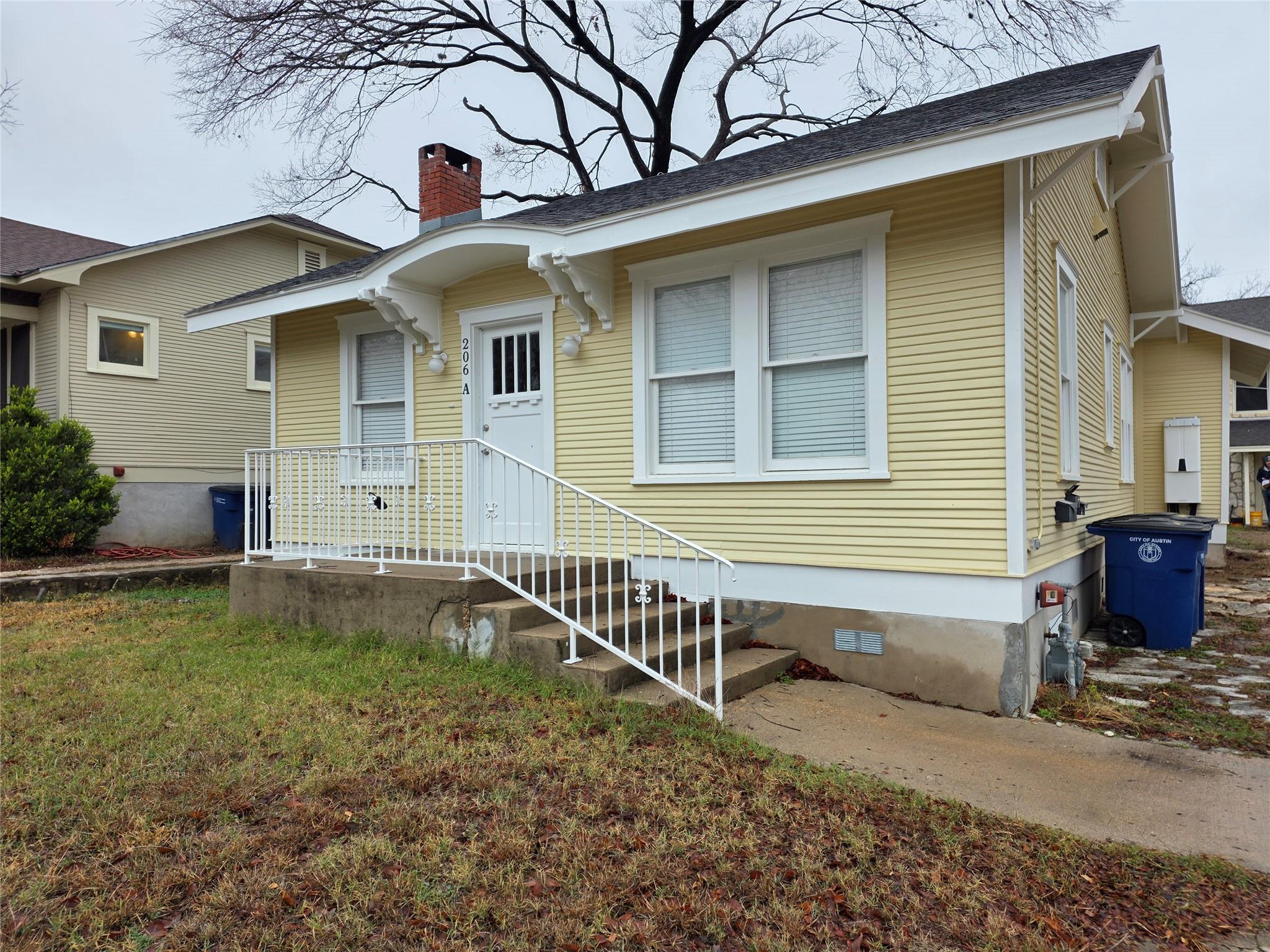 206 E 34th St # A, Austin, TX 78705