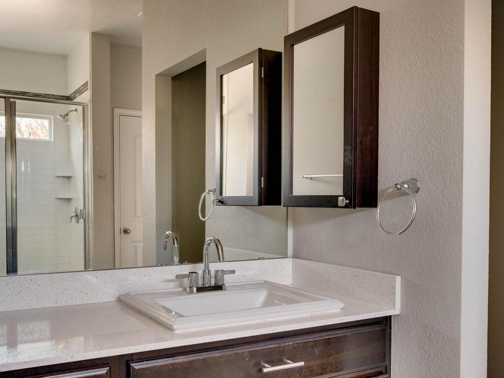 688 Donegal Ln, Georgetown, TX 78626