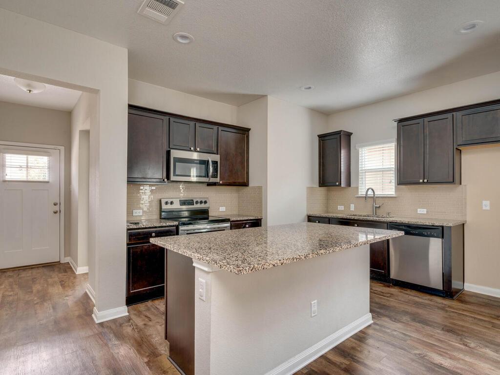 688 Donegal Ln, Georgetown, TX 78626