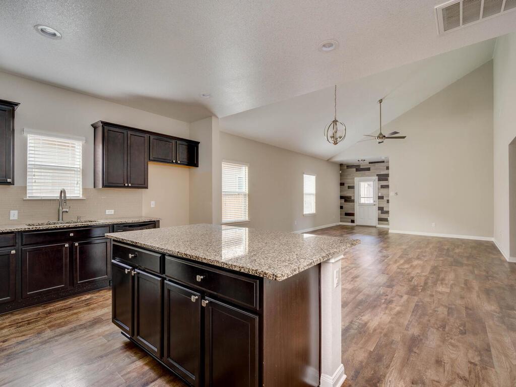 688 Donegal Ln, Georgetown, TX 78626