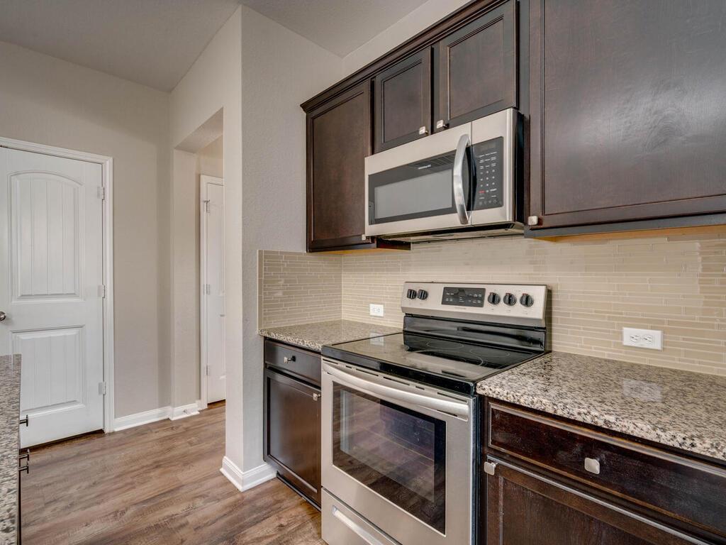 688 Donegal Ln, Georgetown, TX 78626