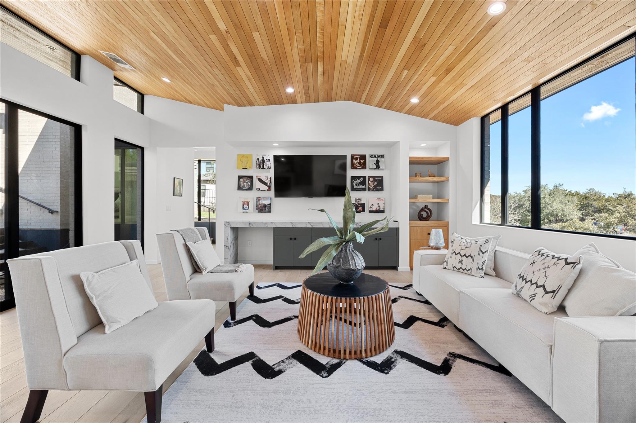 7805 Lazy River Cv, Austin, TX 78730