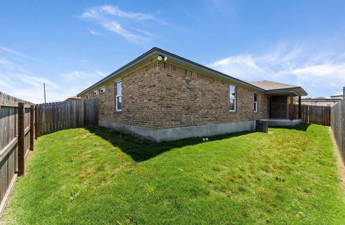 113 Calvin Smith Ln, Jarrell, TX 76537