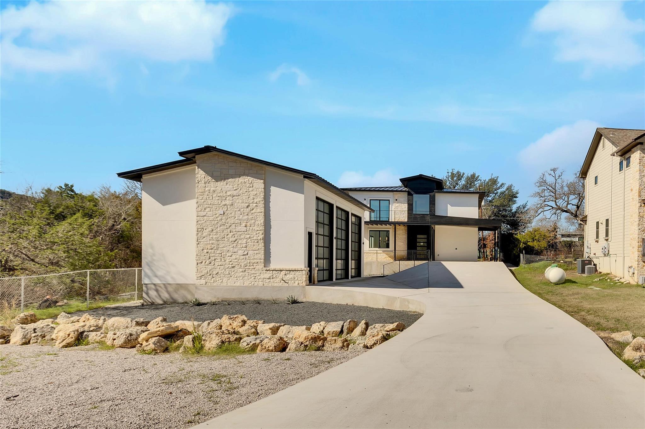 1304 Minnie Dr, Austin, TX 78732