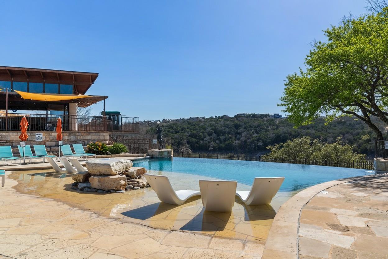 107 Cascading Waters Pl, Lakeway, TX 78734