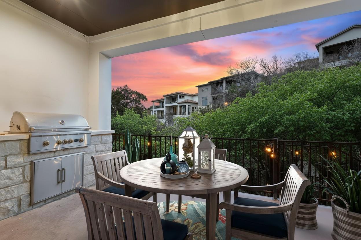 107 Cascading Waters Pl, Lakeway, TX 78734