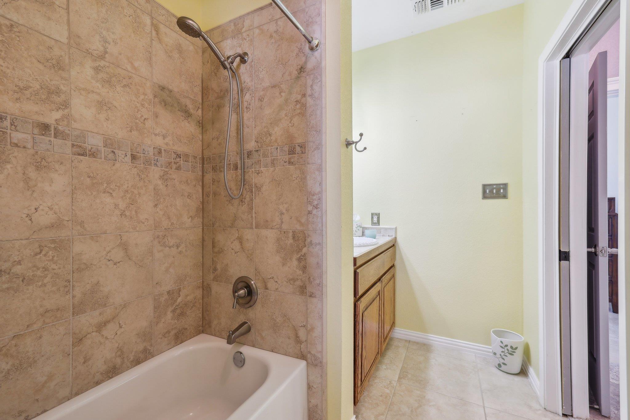 129 Country Air Dr, Bastrop, TX 78602