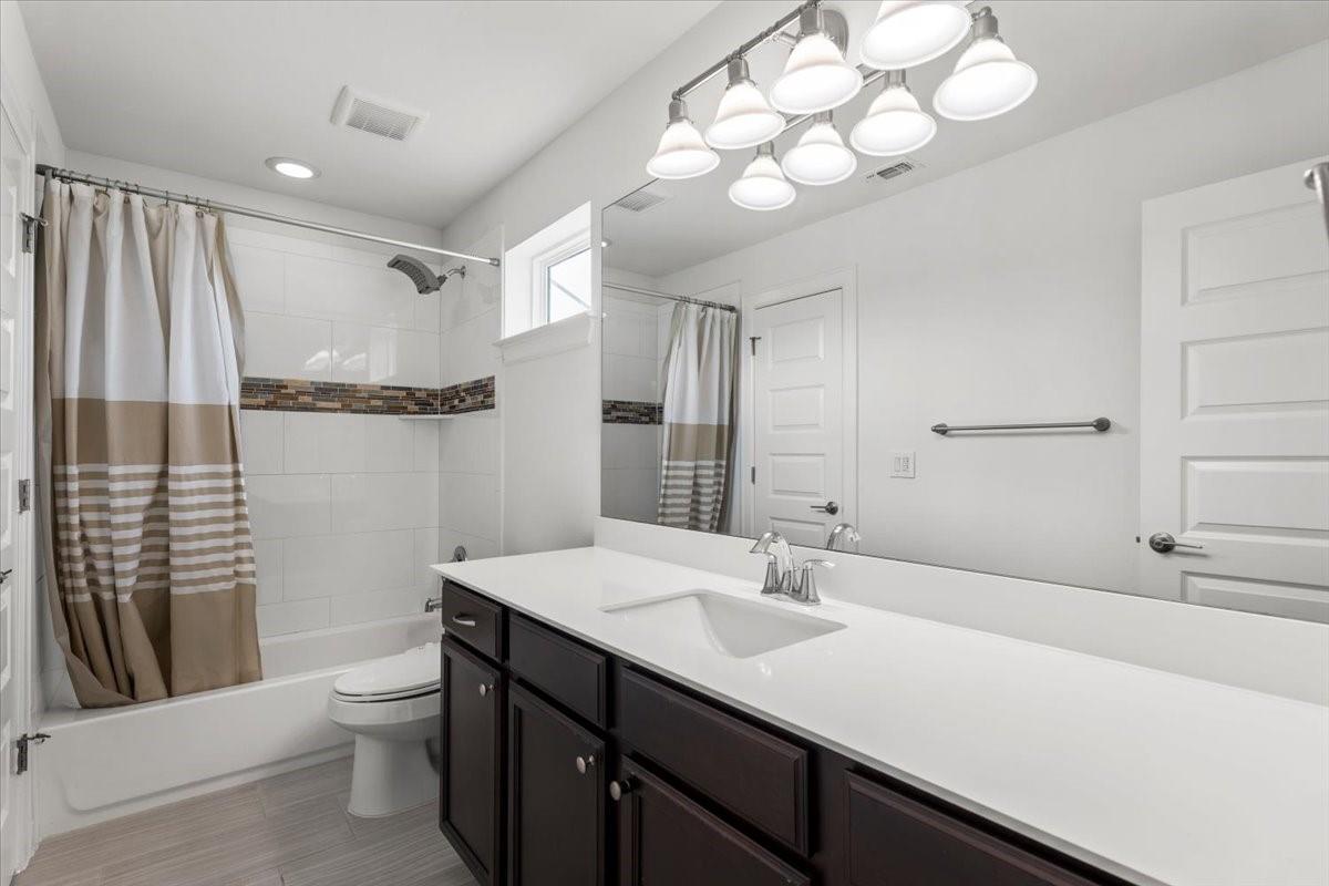 7201 Garnet Mill Ln, Austin, TX 78744