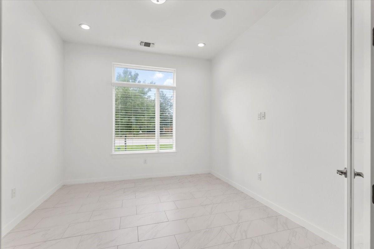 7201 Garnet Mill Ln, Austin, TX 78744