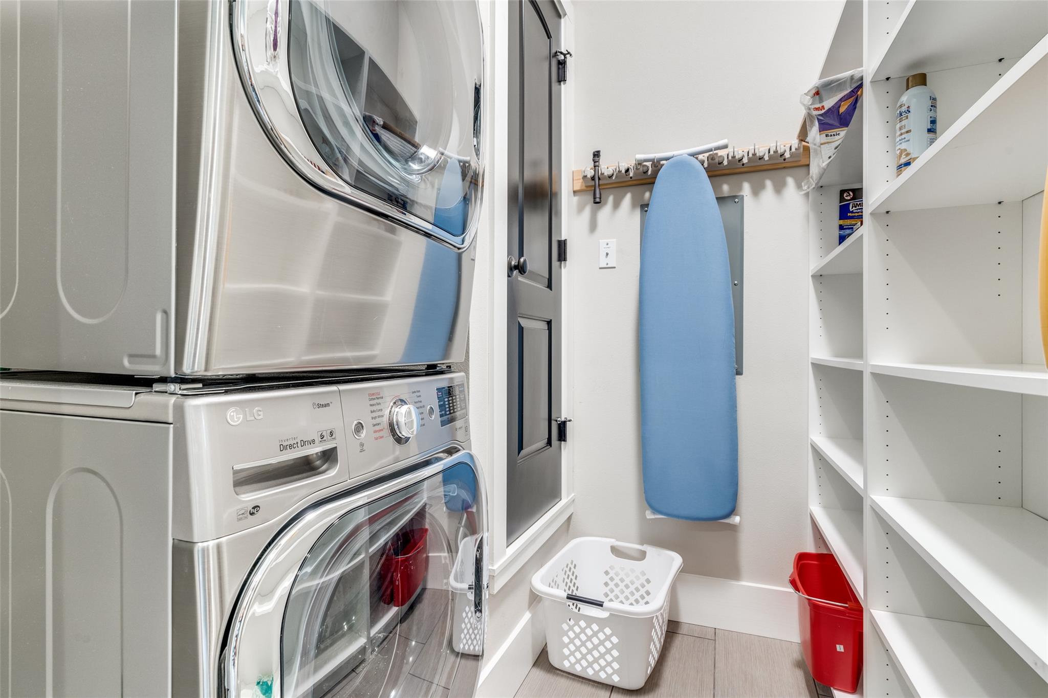 911 Farm St, Bastrop, TX 78602