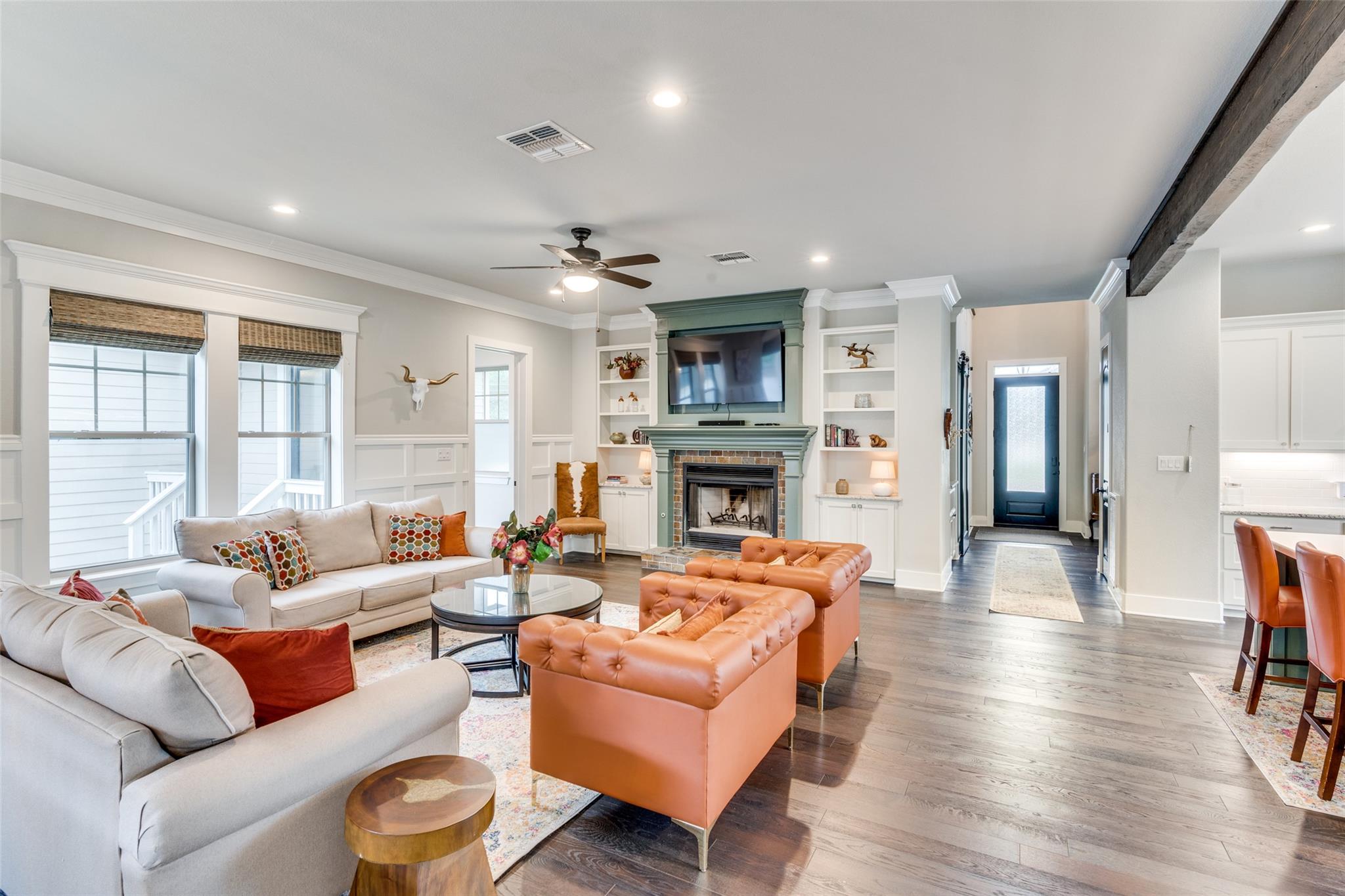 911 Farm St, Bastrop, TX 78602