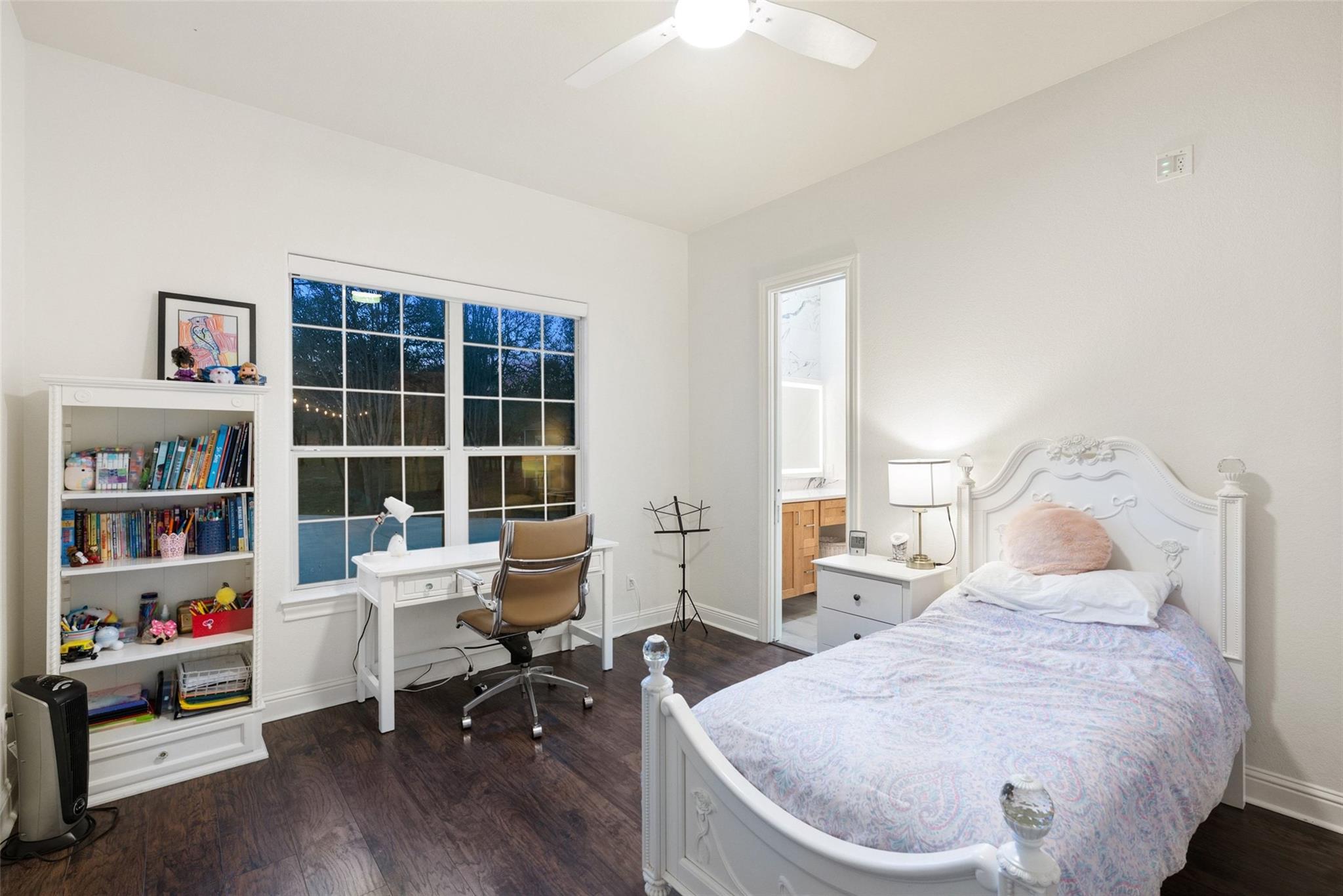 5308 Laguna Cliff Ln, Austin, TX 78734