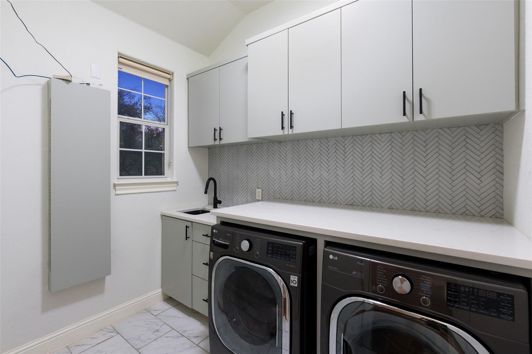 5308 Laguna Cliff Ln, Austin, TX 78734