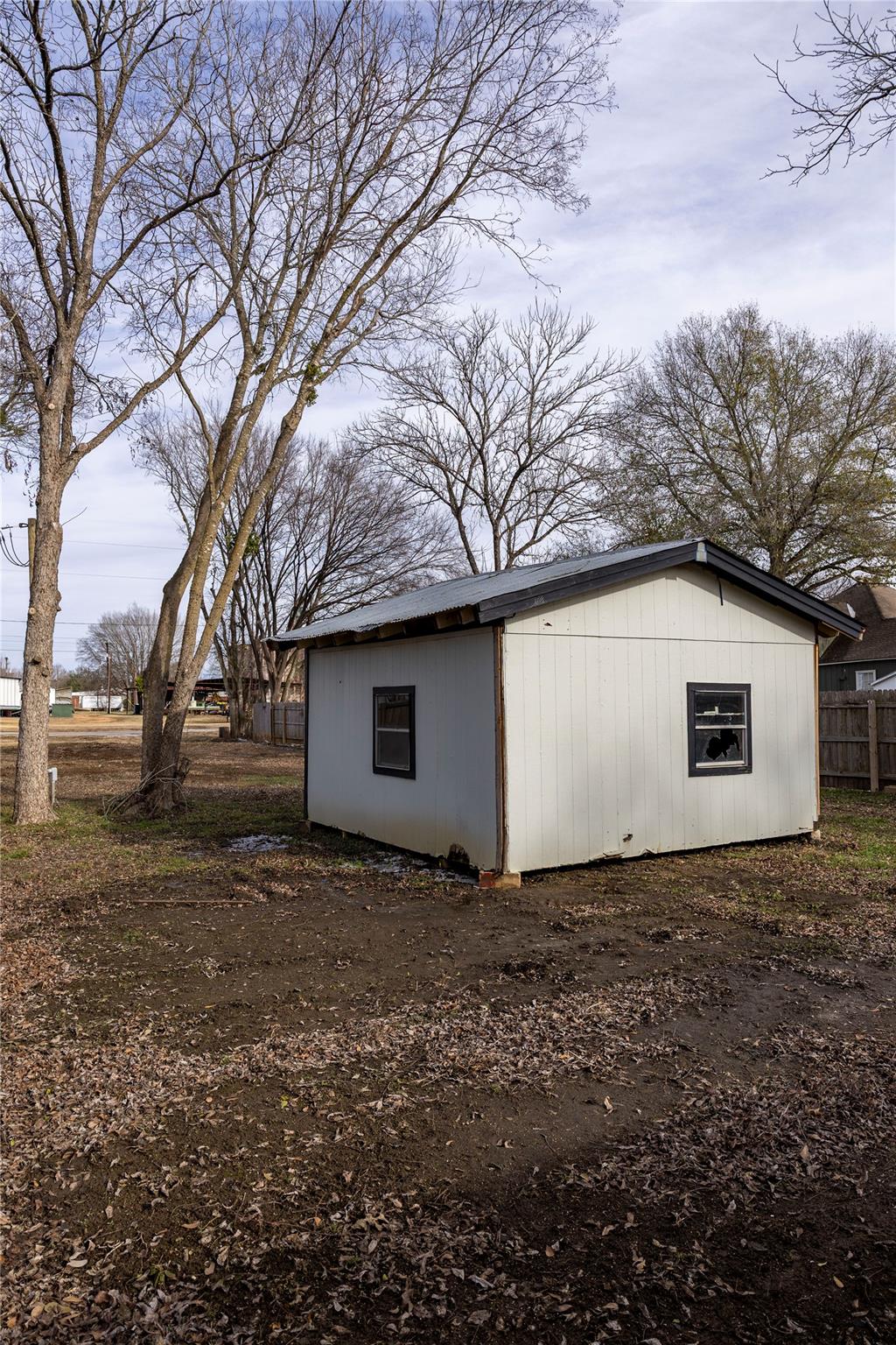 529 Giddings St, Lexington, TX 78947