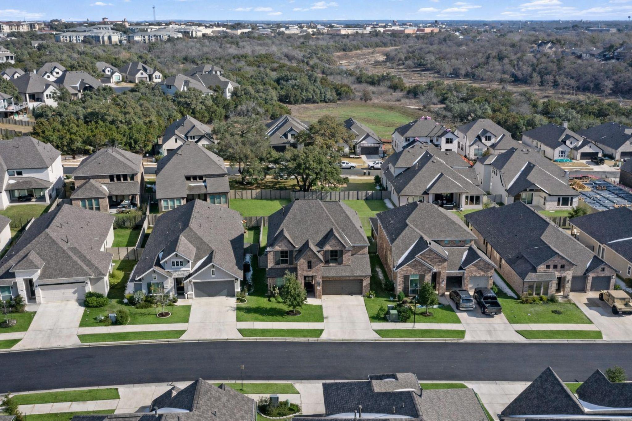 221 Ashmore Ln, Georgetown, TX 78628