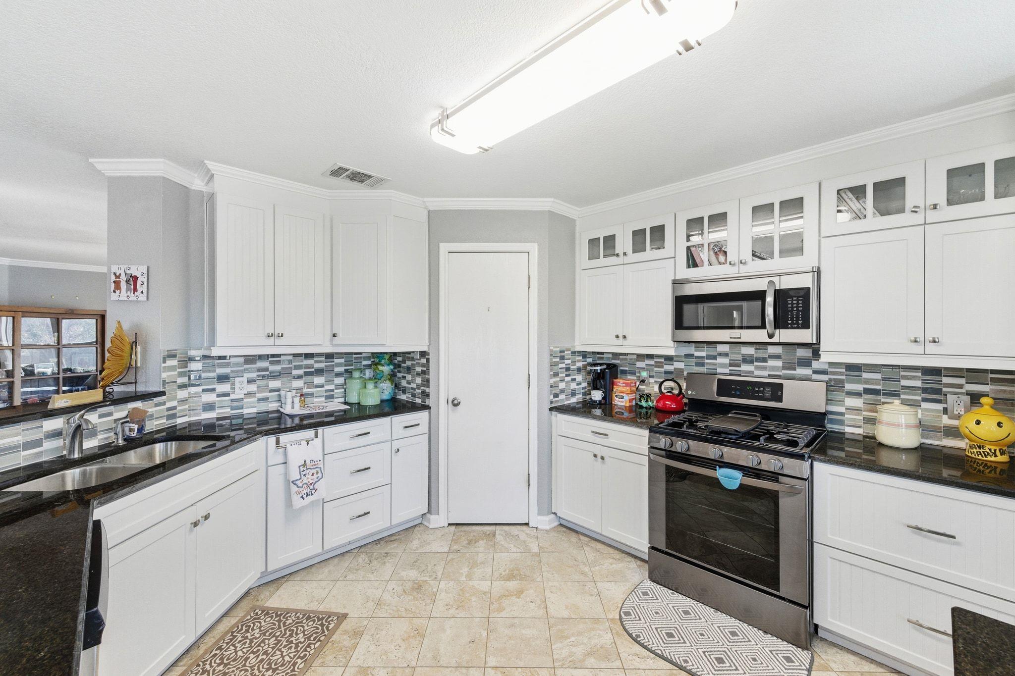 981 Shadow Creek Blvd, Buda, TX 78610