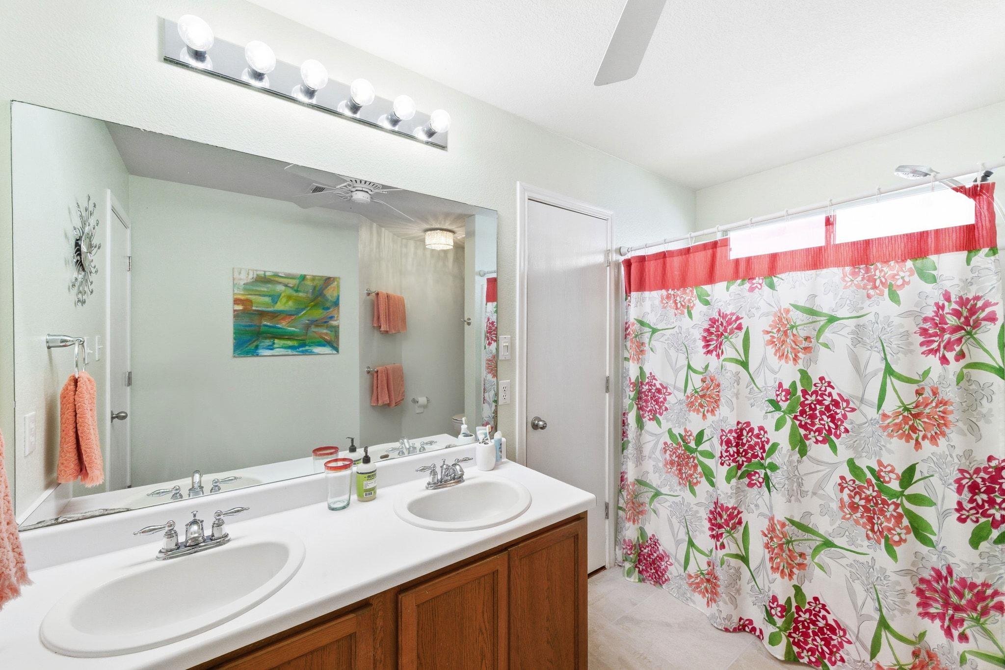 981 Shadow Creek Blvd, Buda, TX 78610