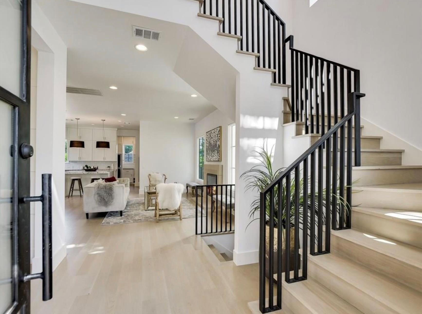 2000 Raleigh Ave, Austin, TX 78703