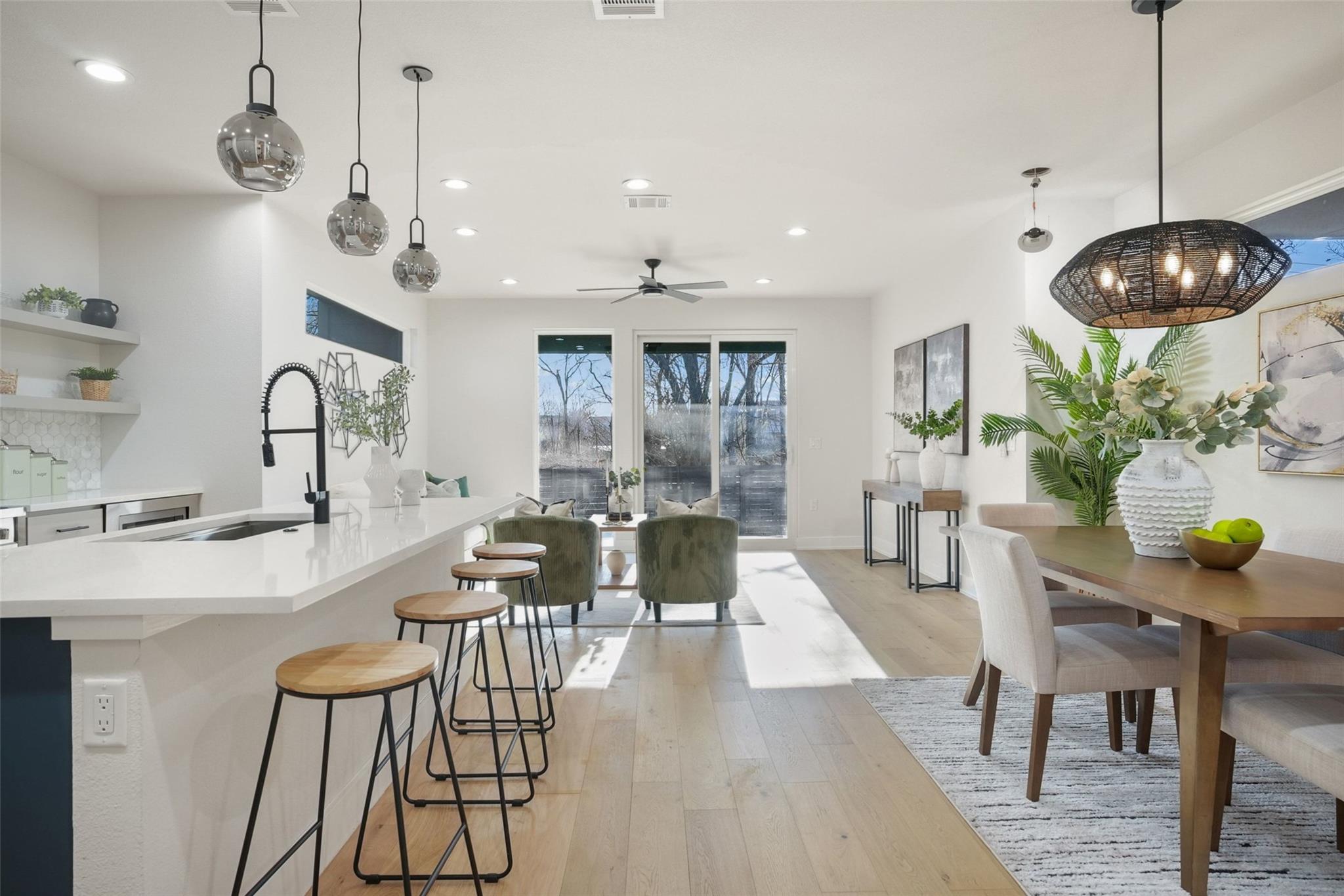 5109 Stone Gate Dr # 2, Austin, TX 78721