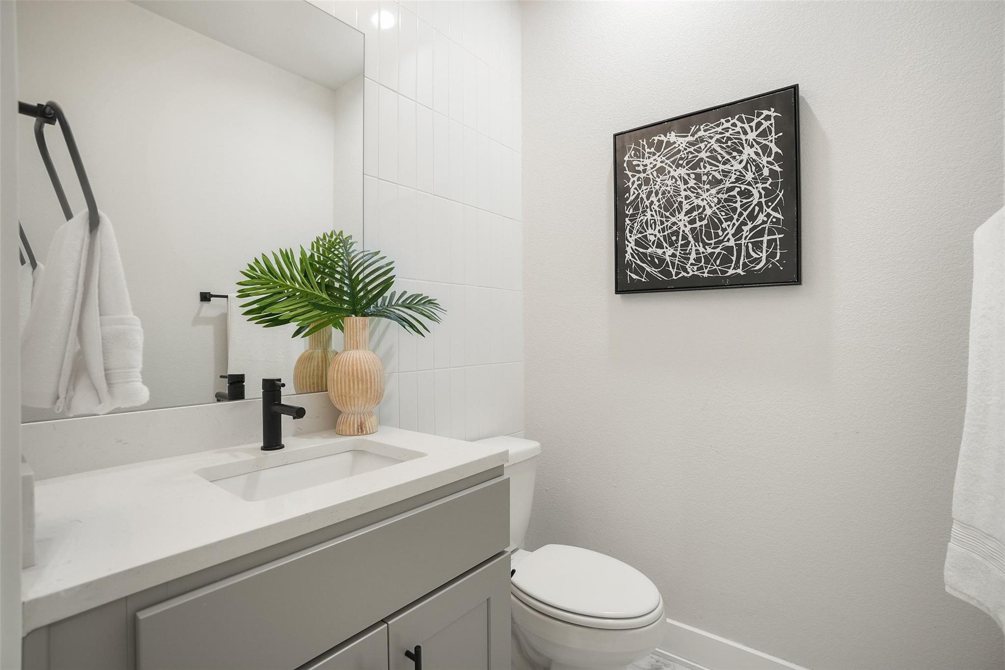 5109 Stone Gate Dr # 2, Austin, TX 78721