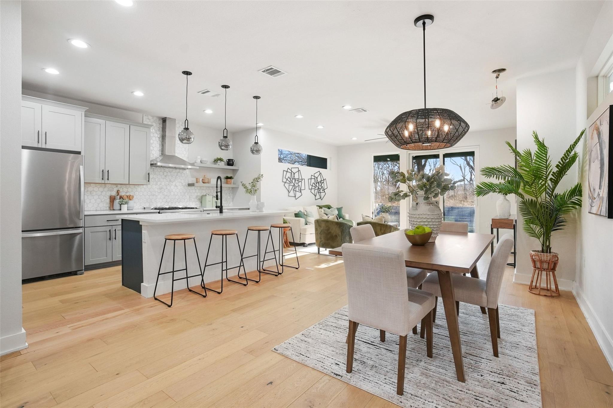 5109 Stone Gate Dr # 2, Austin, TX 78721