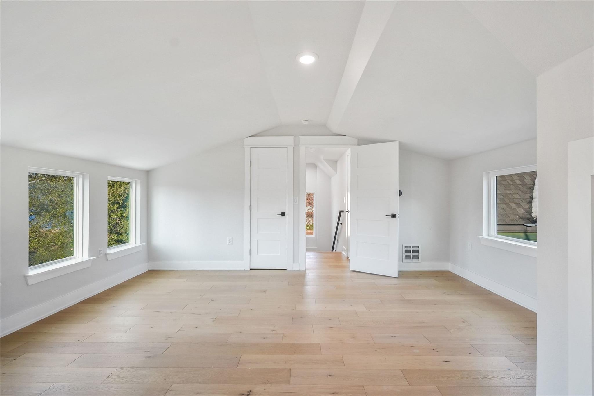 5109 Stone Gate Dr # 2, Austin, TX 78721