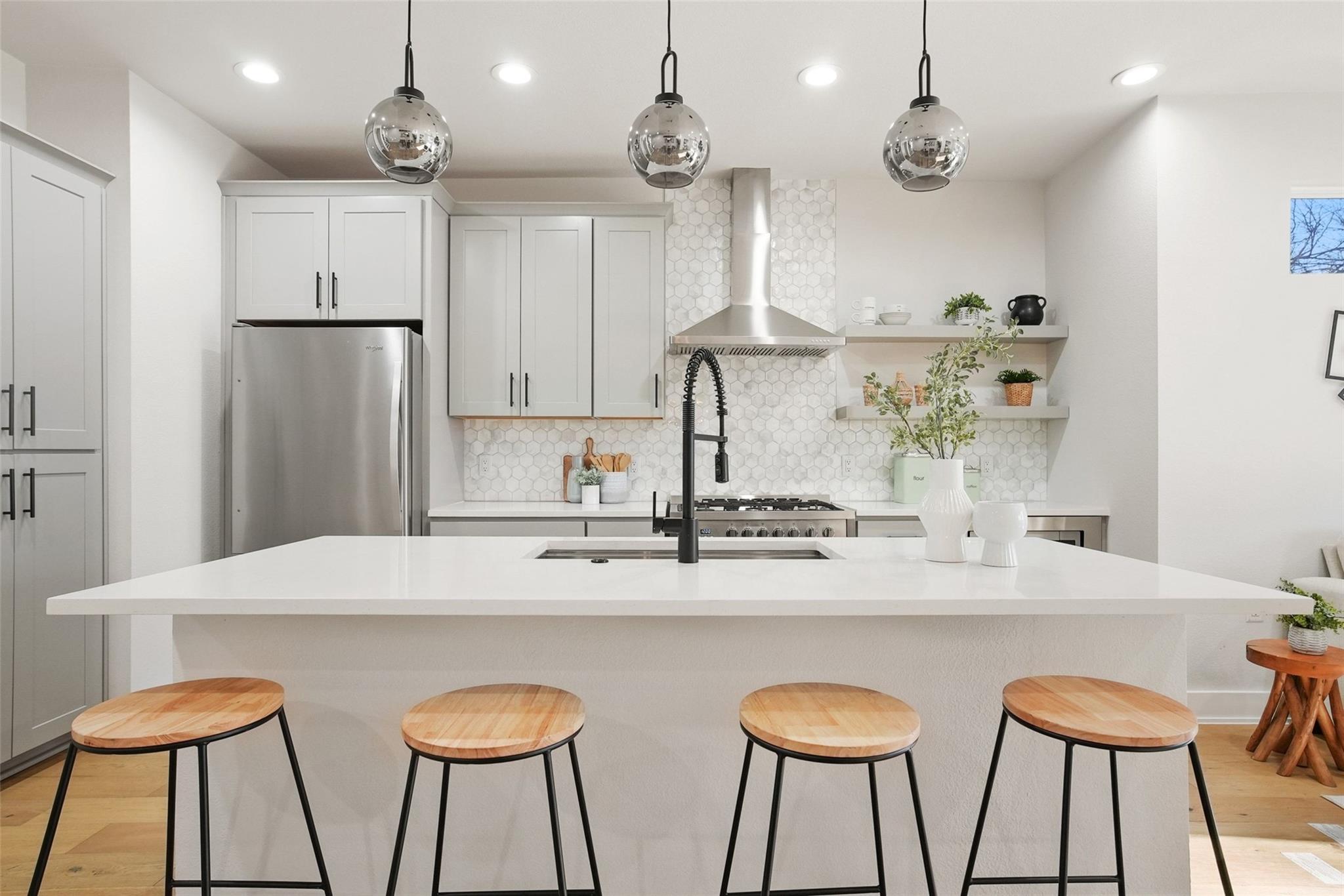 5109 Stone Gate Dr # 2, Austin, TX 78721