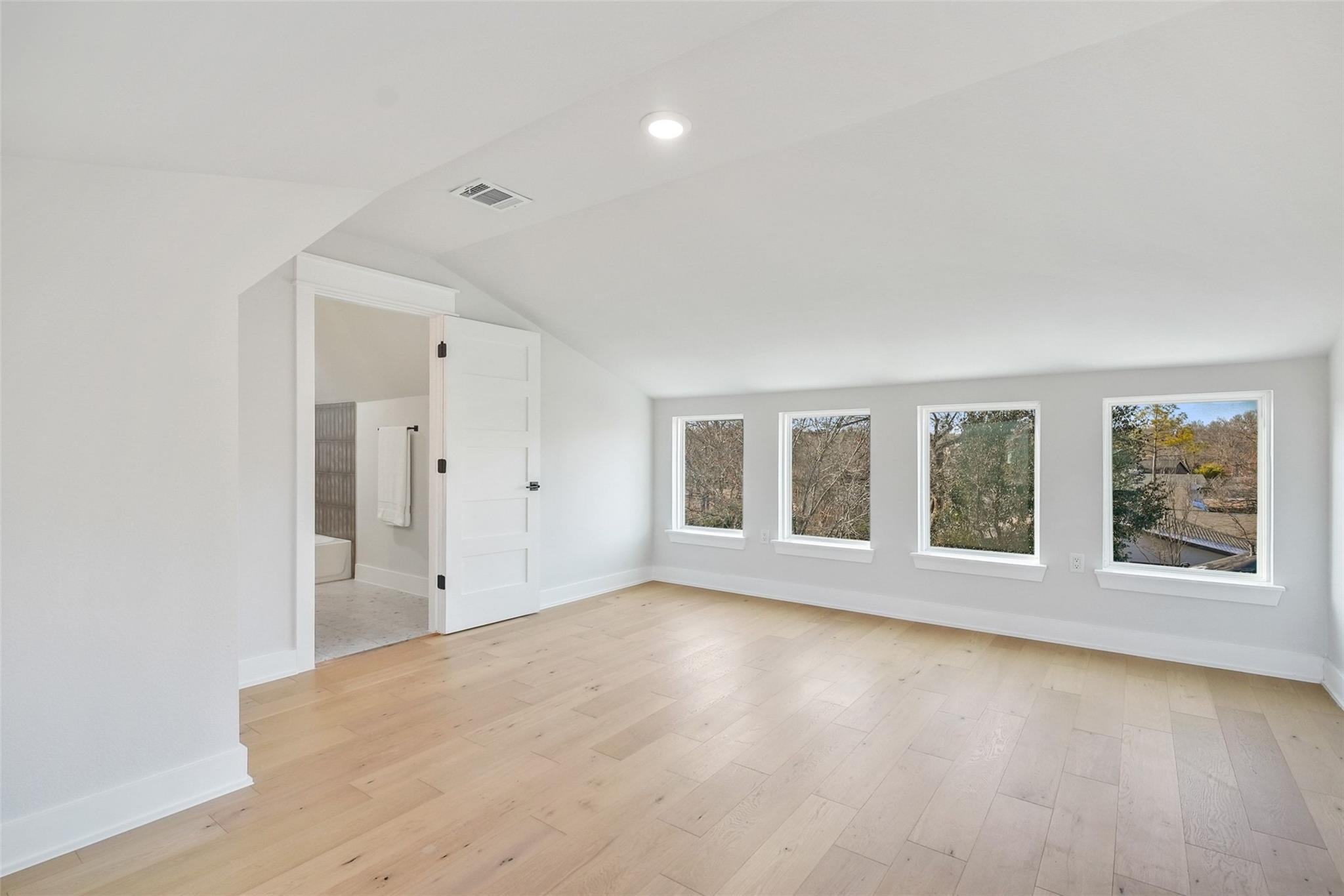 5109 Stone Gate Dr # 2, Austin, TX 78721